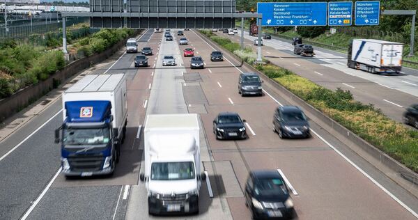 Verkehr auf der A5 Verkehr auf der A5