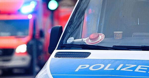 Polizei und Rettungskräfte im Einsatz. Polizei und Rettungskräfte im Einsatz.