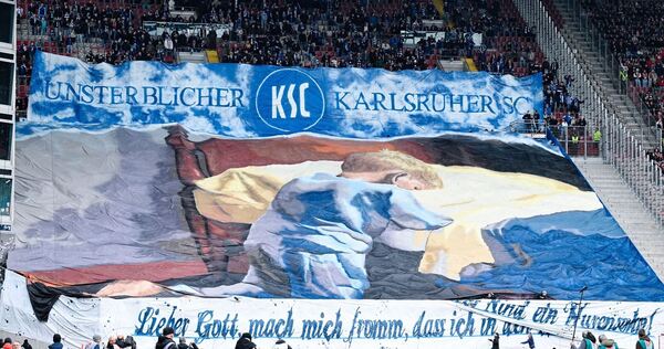 1. FC Kaiserslautern - Karlsruher SC 1. FC Kaiserslautern - Karlsruher SC