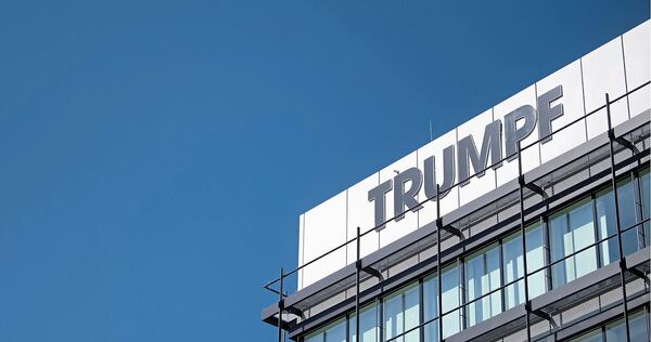 Bei der Firma Trumpf in Ditzingen hat es am Donnerstagabend gebrannt. Bei der Firma Trumpf in Ditzingen hat es am Donnerstagabend gebrannt.