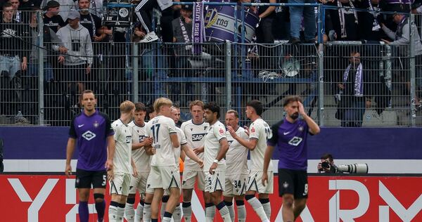Fußball, Männer: DFB-Pokal, Erzgebirge Aue - TSG 1899 Hoffenheim Fußball, Männer: DFB-Pokal, Erzgebirge Aue - TSG 1899 Hoffenheim