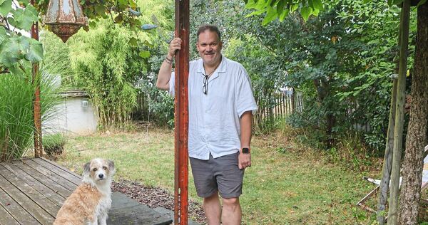 Die Gäste können ihr Zelt entweder im Garten von Thorsten Volz oder unter der Pergola aufstellen. Die Gäste können ihr Zelt entweder im Garten von Thorsten Volz oder unter der Pergola aufstellen.