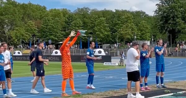 Der SGV Heilbronn-Freiberg jubelt im Frankenstadion. Der SGV Heilbronn-Freiberg jubelt im Frankenstadion.