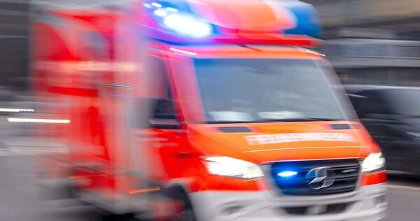 Der 16-Jährige kam schwer verletzt ins Krankenhaus. Der 16-Jährige kam schwer verletzt ins Krankenhaus.