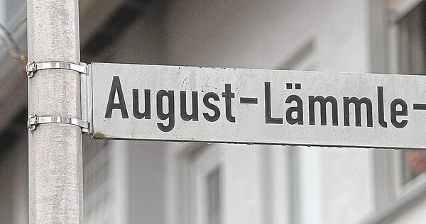 August Lämmle wird heutzutage kritischer als zur Zeit der Straßenbenennung gesehen. August Lämmle wird heutzutage kritischer als zur Zeit der Straßenbenennung gesehen.