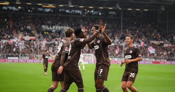 FC St. Pauli - Karlsruher SC FC St. Pauli - Karlsruher SC