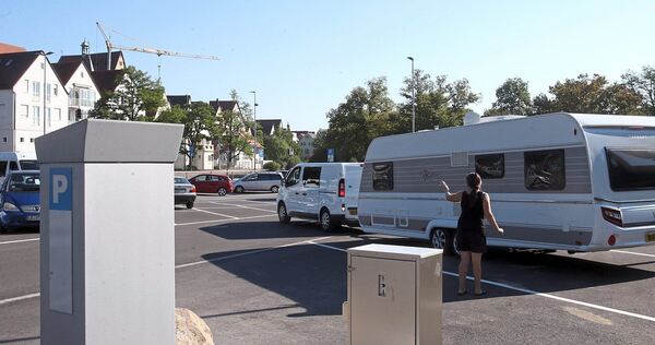 Bislang müssen für Wohnmobile pro Aufenthaltstag zehn Euro bezahlt werden, ab 2027 dann 15. Bislang müssen für Wohnmobile pro Aufenthaltstag zehn Euro bezahlt werden, ab 2027 dann 15.