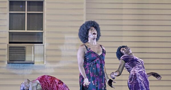 Kein Musical, kein Biopic, auch kein Beziehungsdrama: „I Did It My Way“ im Opernhaus. Kein Musical, kein Biopic, auch kein Beziehungsdrama: „I Did It My Way“ im Opernhaus.