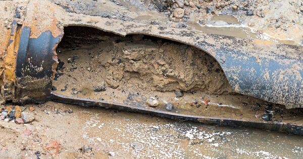 Ein kaputtes Wasserrohr hat in Oberstenfeld für einen hohen Verlust von Trinkwasser gesorgt. Ein kaputtes Wasserrohr hat in Oberstenfeld für einen hohen Verlust von Trinkwasser gesorgt.