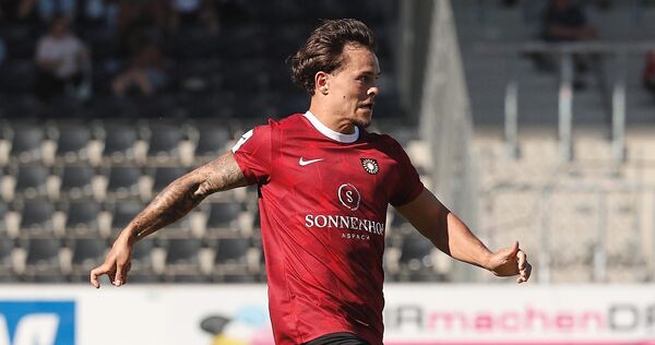 Stammkraft bei der SG Sonnenhof – und das trotz Vollzeitjob: Niklas Pollex hat sich in der 3. Liga etabliert. Stammkraft bei der SG Sonnenhof – und das trotz Vollzeitjob: Niklas Pollex hat sich in der 3. Liga etabliert.