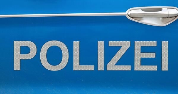 Die Polizei hofft, dass Zeugen ihr bei der Ermittlung helfen können. Die Polizei hofft, dass Zeugen ihr bei der Ermittlung helfen können.