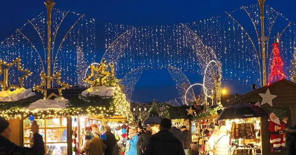 Am 24. November öffnet der Barock-Weihnachtsmarkt in Ludwigsburg. Der Arsenalplatz soll stärker zu einem Treffpunkt für Familien Am 24. November öffnet der Barock-Weihnachtsmarkt in Ludwigsburg. Der Arsenalplatz soll stärker zu einem Treffpunkt für Familien werden.
