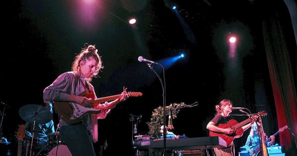 Indie-Folk mit wogendem Balkan-Touch: Black Sea Dahu. Indie-Folk mit wogendem Balkan-Touch: Black Sea Dahu.