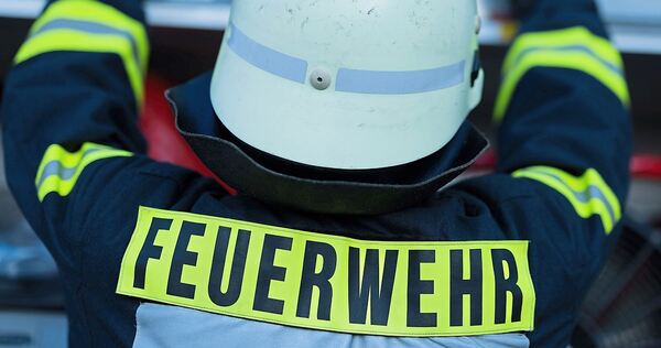 Einsatzkräfte der Feuerwehr waren am Montagmorgen in Schwieberdingen im Einsatz. Einsatzkräfte der Feuerwehr waren am Montagmorgen in Schwieberdingen im Einsatz.