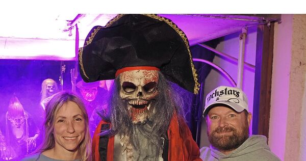 Nicole und Oliver Kraus sind völlig mit dem Halloween-Virus infiziert. Nicole und Oliver Kraus sind völlig mit dem Halloween-Virus infiziert.